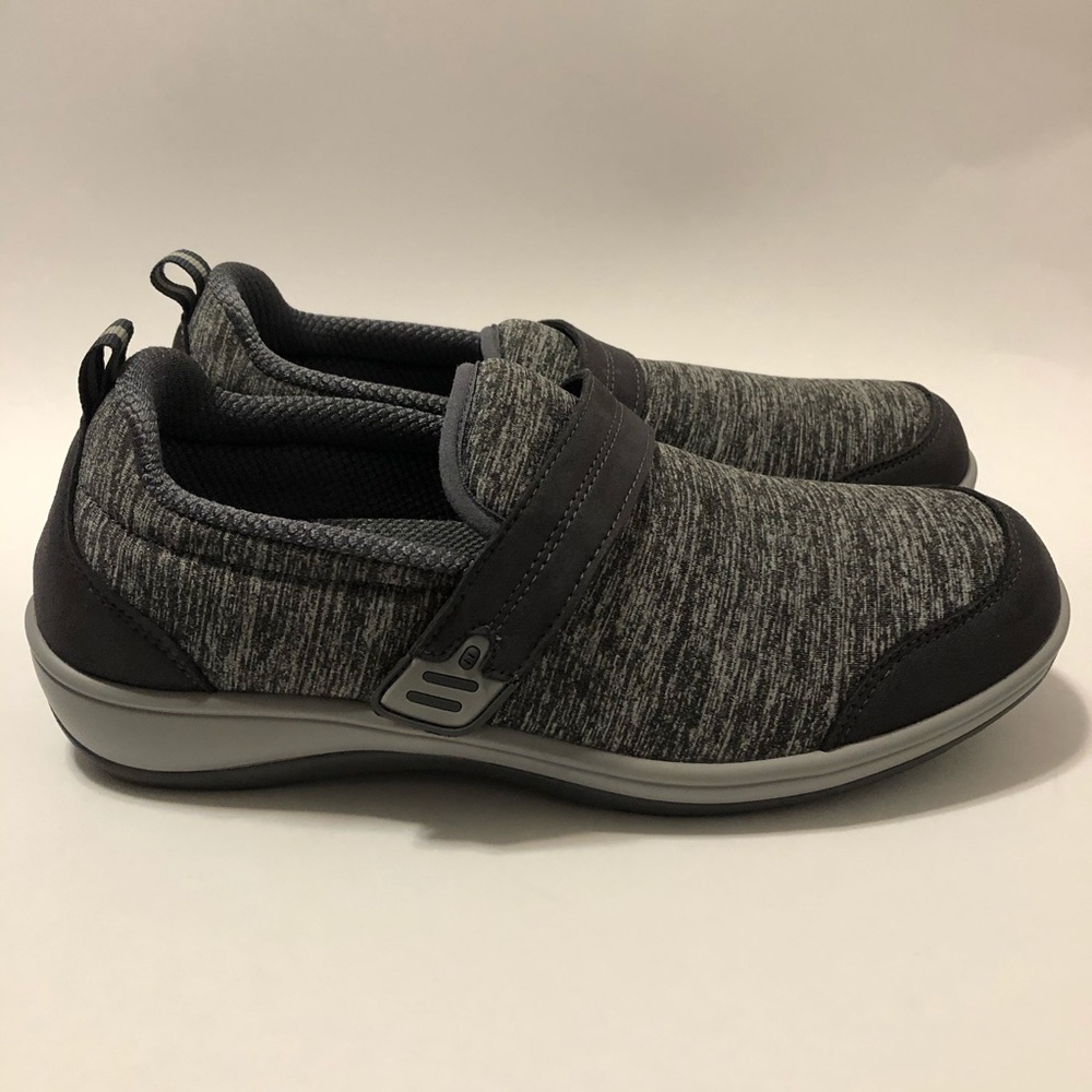 Like New Size 8M womens OrthoFeet